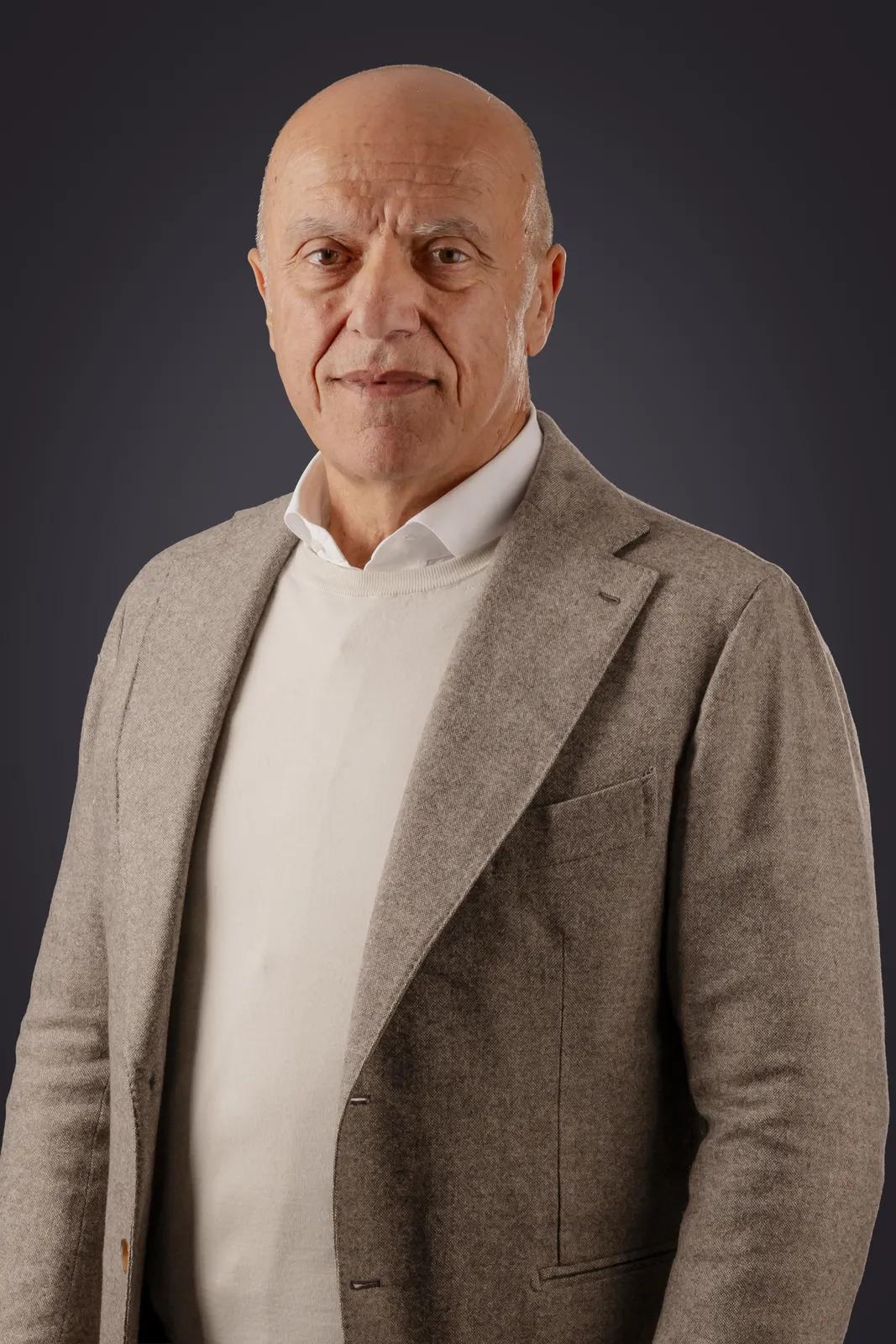 LUCIANO MANFELLOTTI