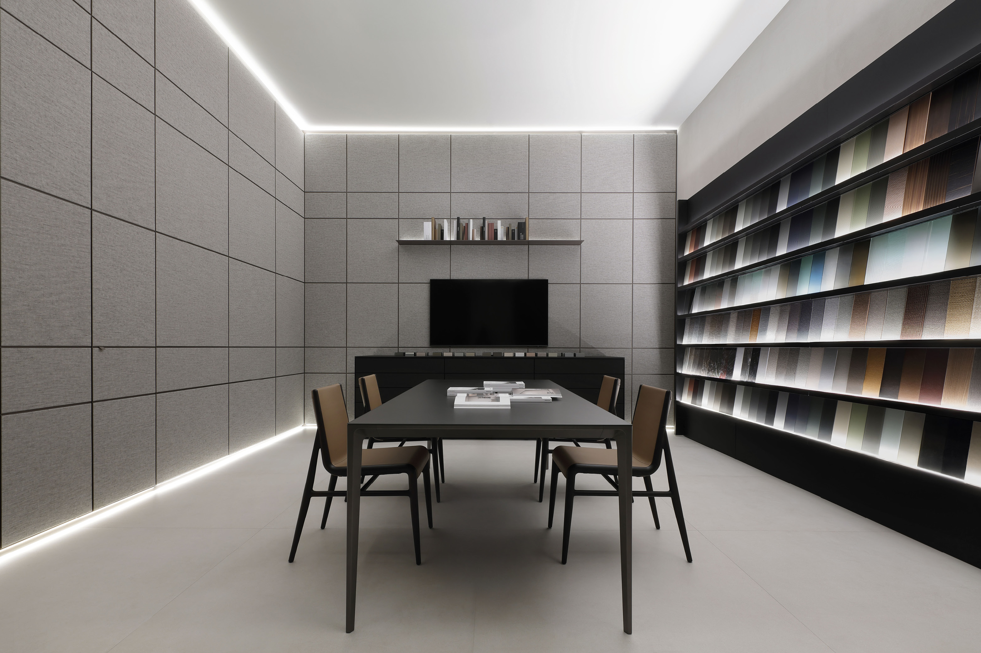 rinascimento mobili rimadesio napoli