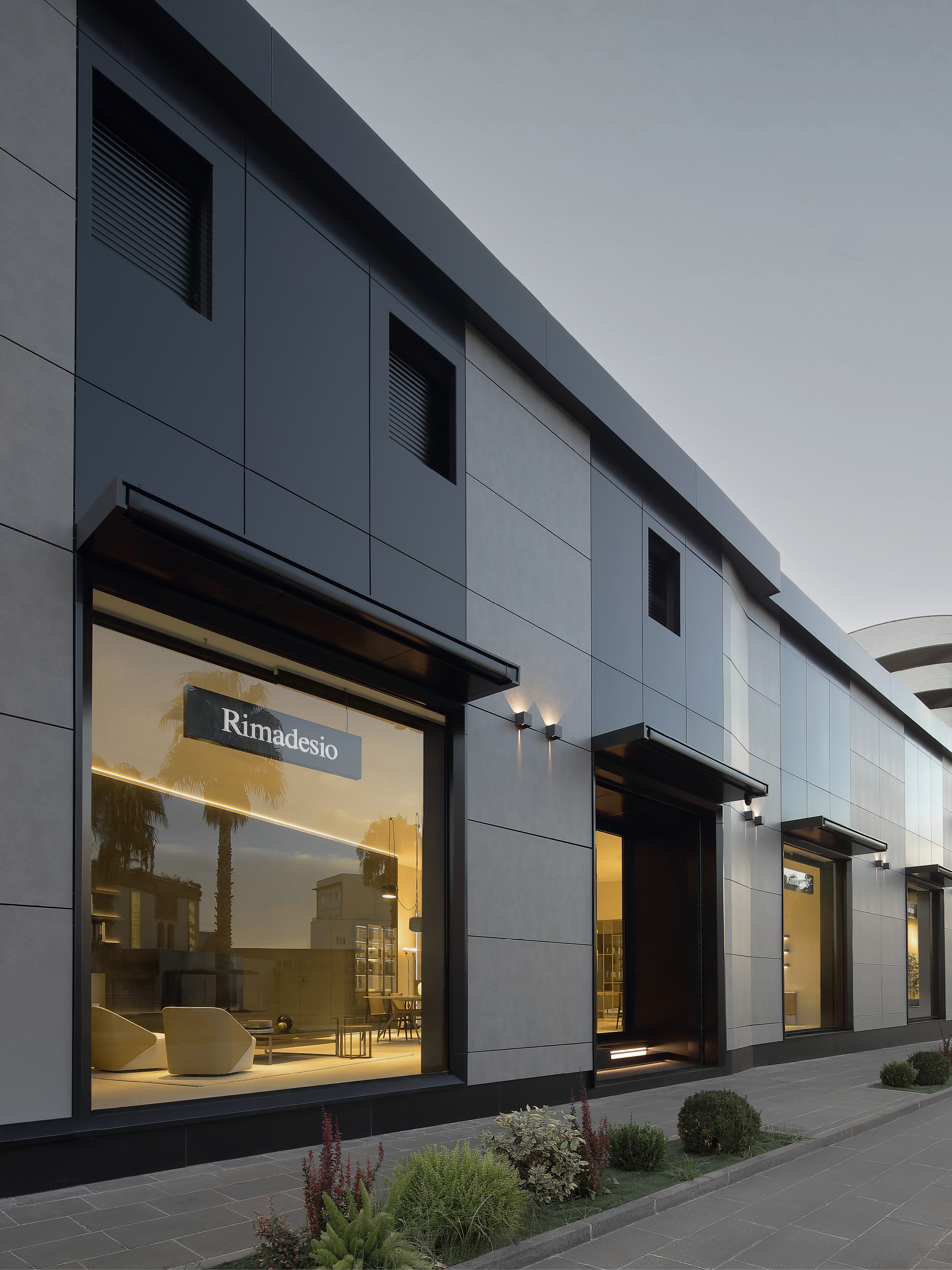 rinascimento mobili rimadesio napoli