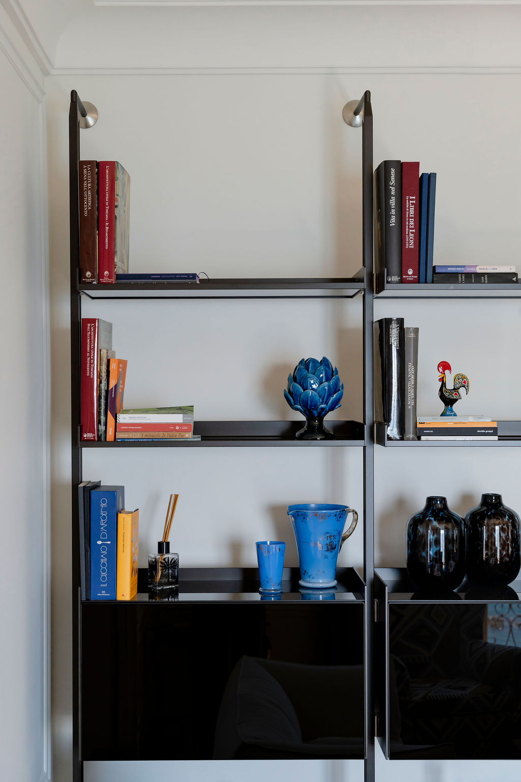 soggiorno classico contemporaneo libreria rimadesio